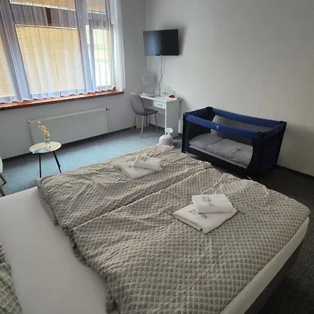 Hotel Wellness Radnice Dobrovice