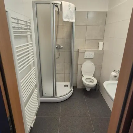 Hotel Wellness Radnice Dobrovice Hotel *