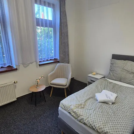 Hotel Wellness Radnice Dobrovice Hotel *
