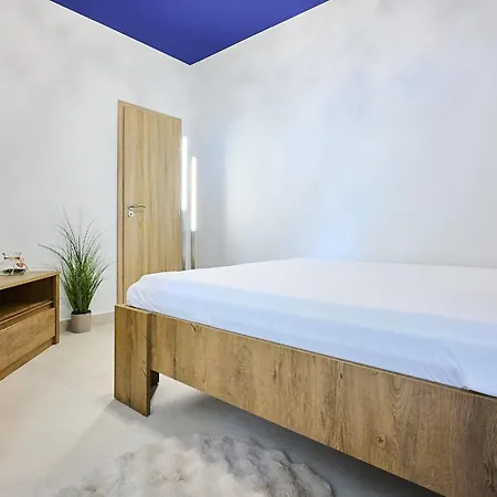 Hotel Wellness Radnice Dobrovice Hotel *